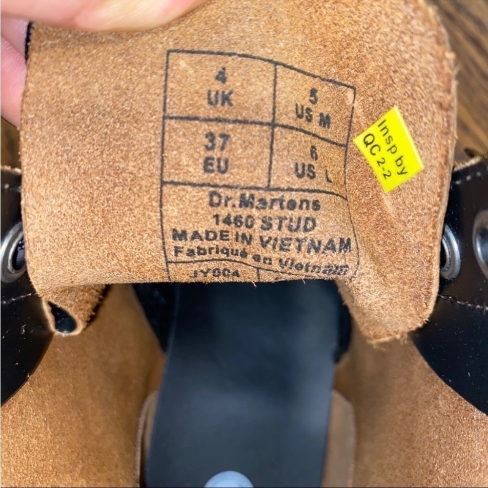 New Size 6 Dr. Martens 1460 Black Studded Lace Up Boots - Picture 7 of 7